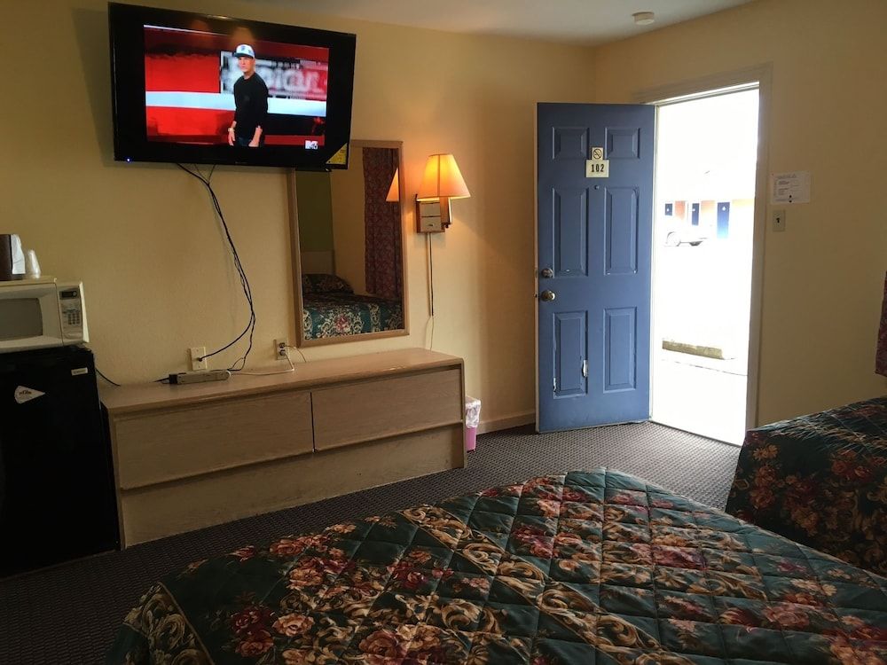 Shaws Komfort Motel - photo 8