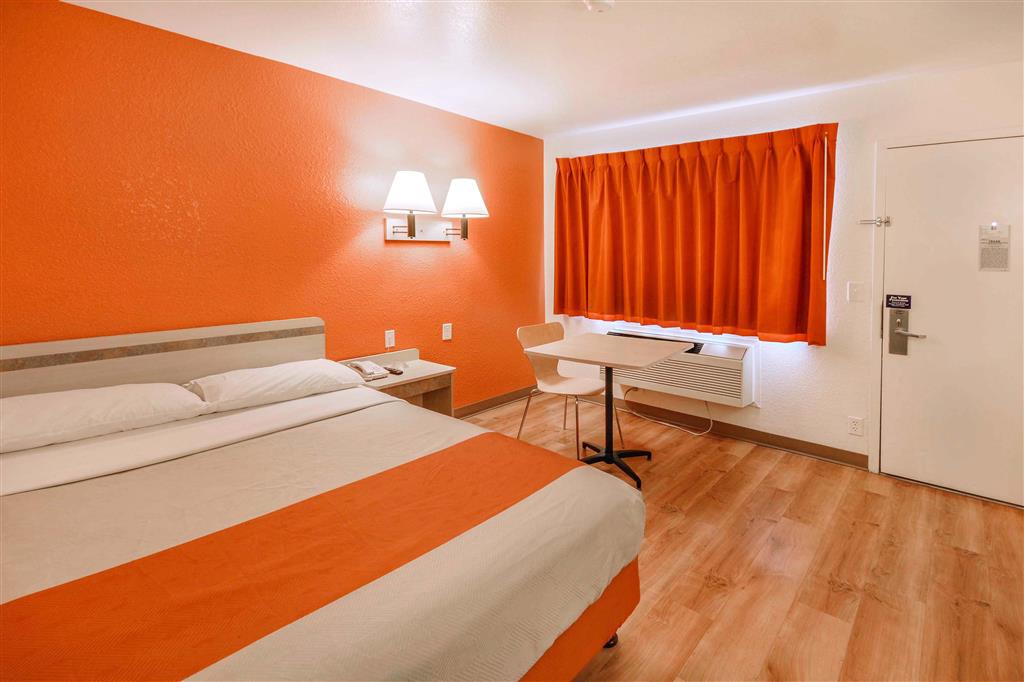 Motel 6 Huntsville TX - photo 17