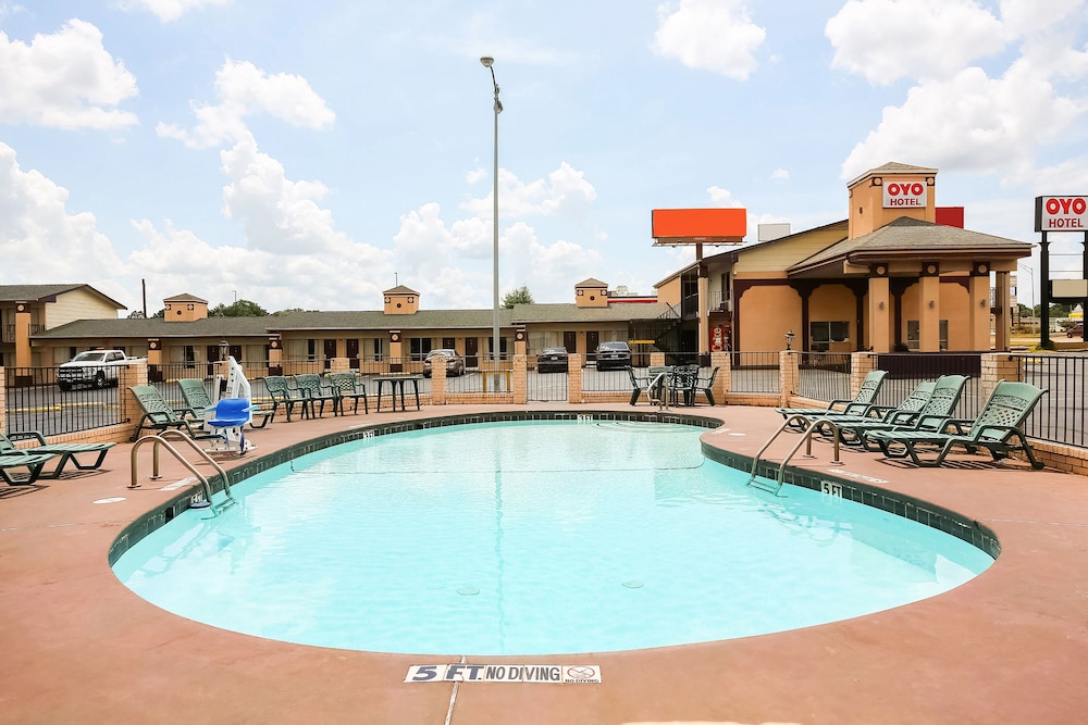 OYO Hotel Texarkana North Heights AR Hwy I 30 - photo 25