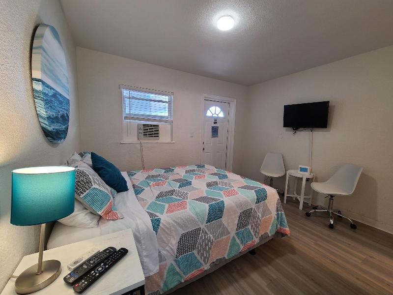 Sun Island Motel - photo 144