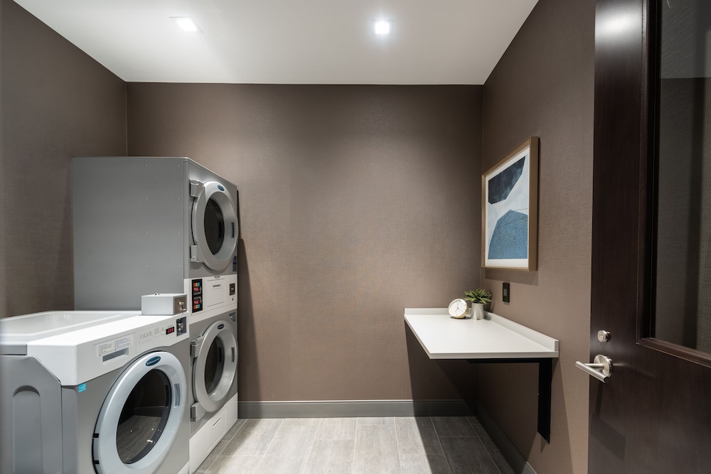 Holiday Inn Boston Logan Airport Chelsea by IHG - photo 18