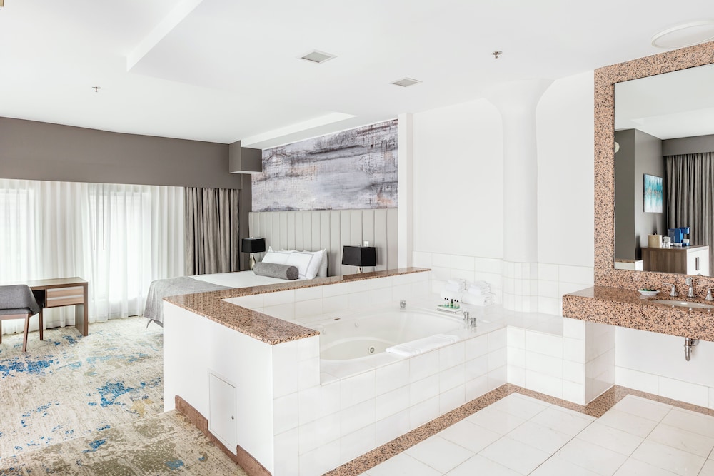 Atheneum Suite Hotel - photo 9