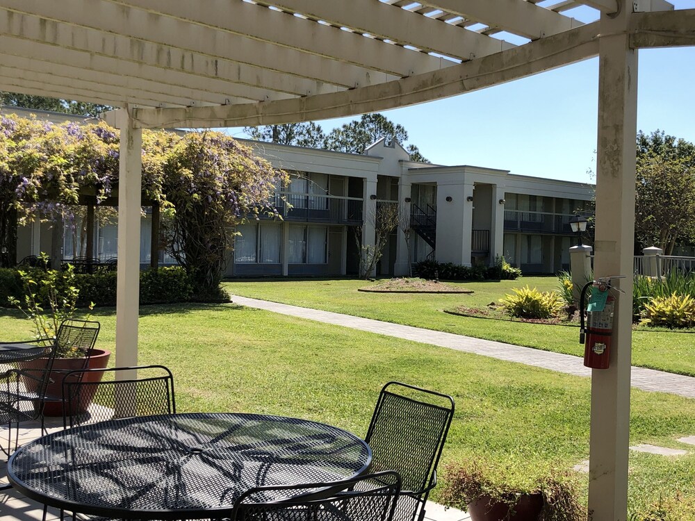 Ramada By Wyndham New Iberia - featured photo
