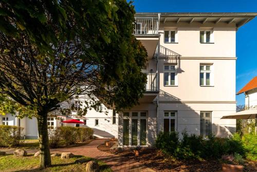 Ferienwohnung Muschel im Ostsee Domizil Sandburg — 4-Star Luxury Hotel in Ostseebad Kuehlungsborn, Germany