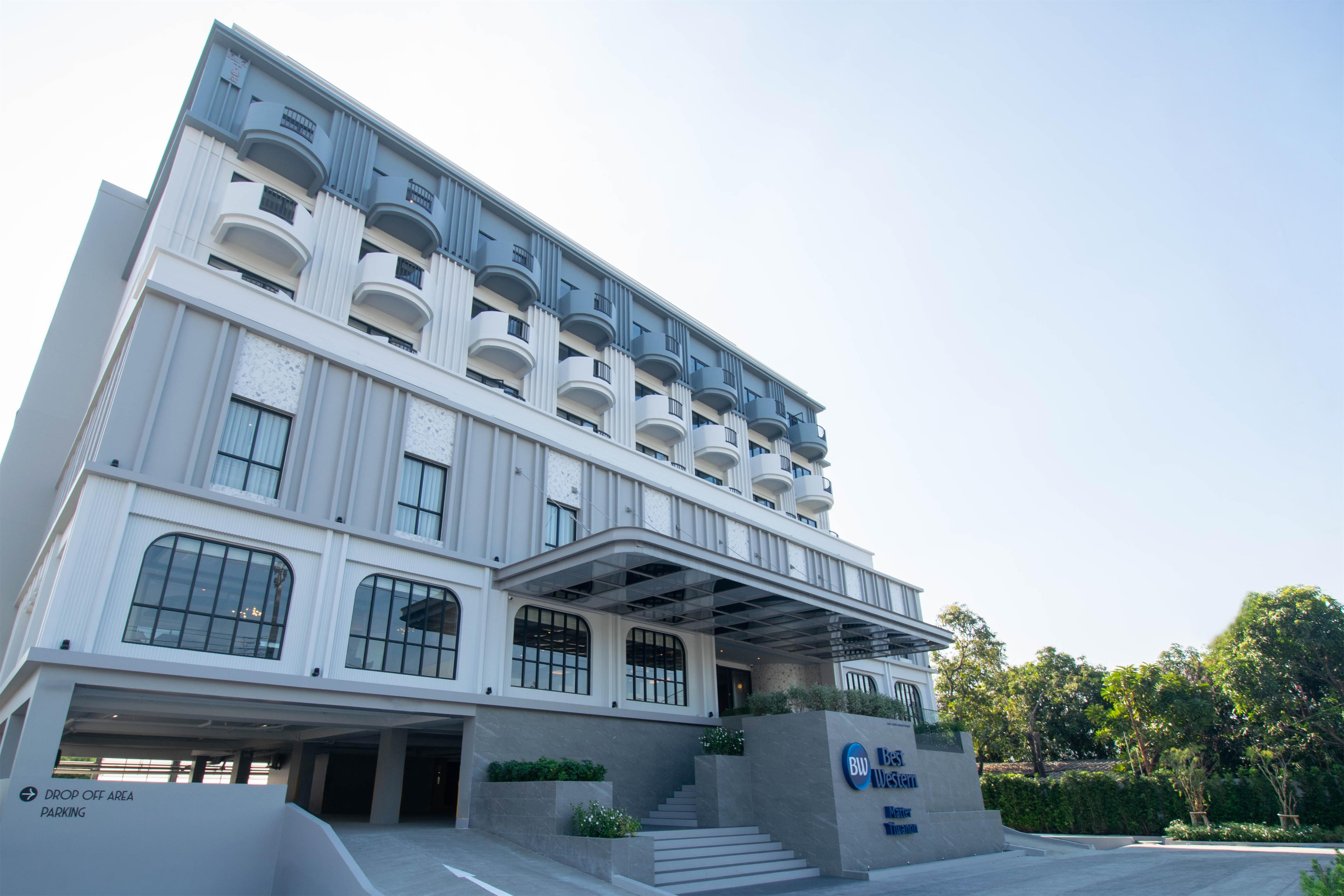 Best Western Matter Tiwanon Hotel in Pak Kret, Thailand