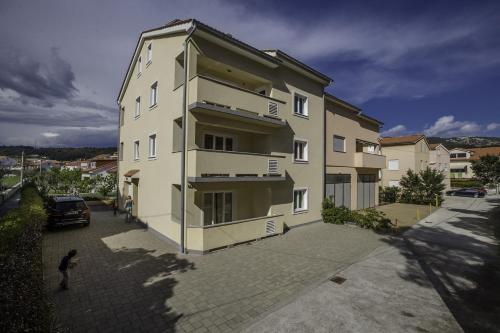 Apartments by the sea Palit Rab 13990 — 4-Star Luxury Hotel in Rab, Croatia
