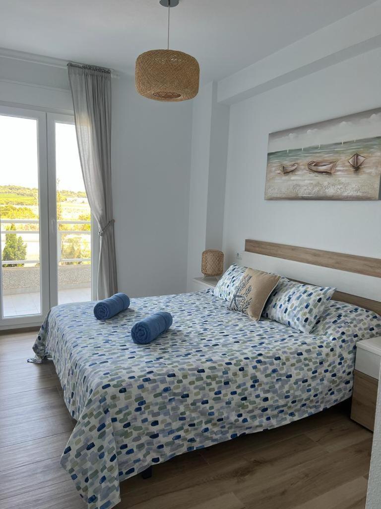 Blue Campoamor — Unknown City — photo 4