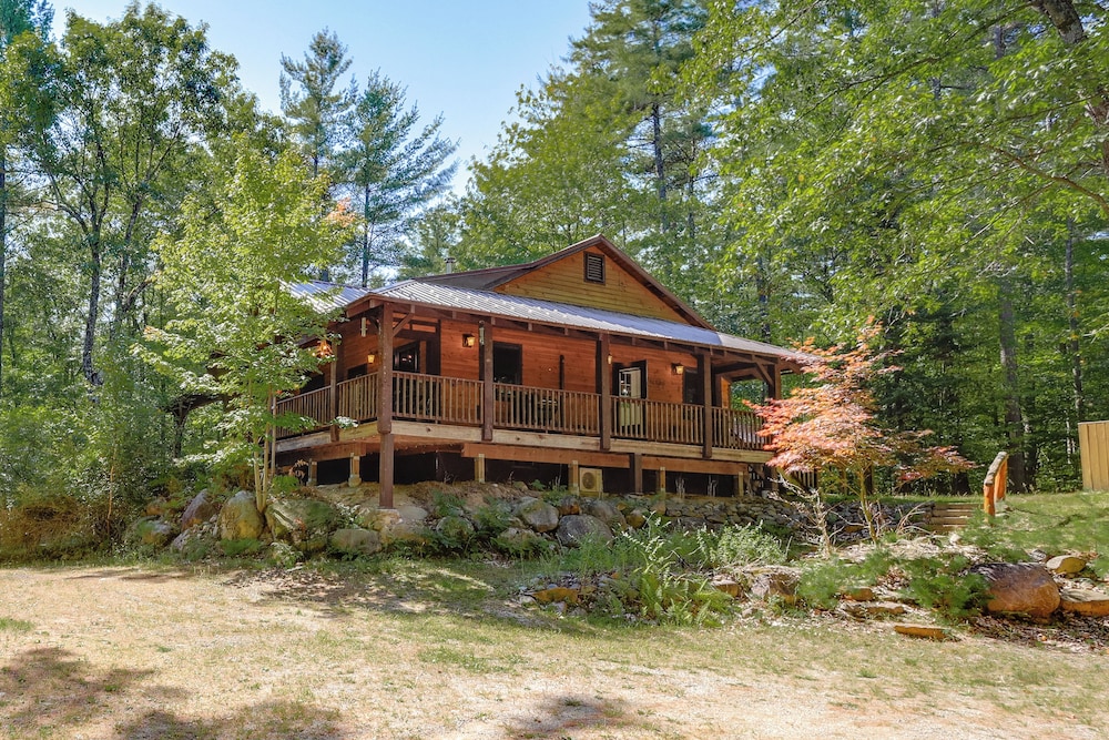 Game Room Lake Access: Wooded Retreat in Jay — hotel in Jay