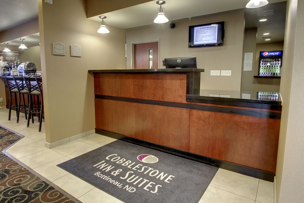 Cobblestone Inn & Suites Bottineau - photo 2