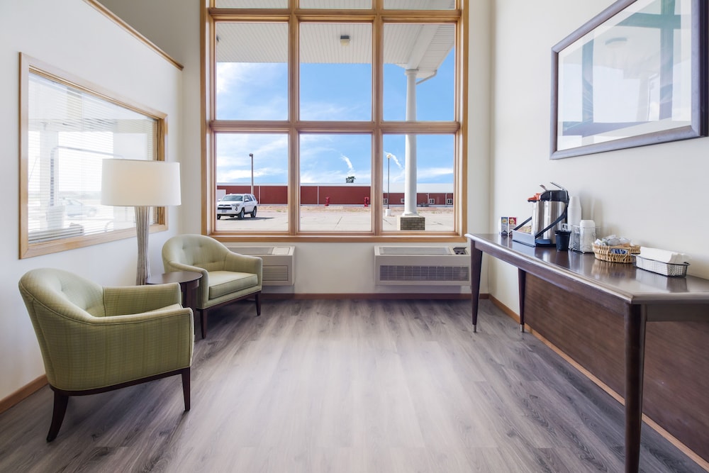 Alliance Hotel And Suites - featured photo