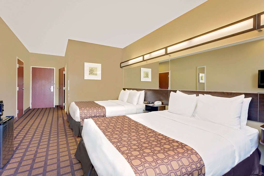 Microtel by Wyndham Perry National Fairground Area I 75 - photo 5