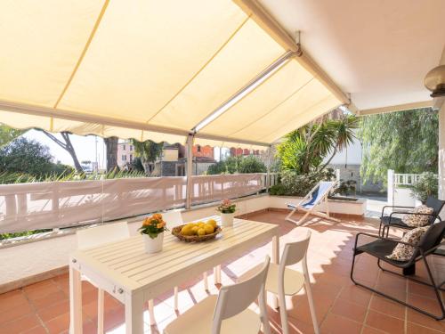Apartment Fronte Mare by Interhome — 4-Star Luxury Hotel in Andora, Italy