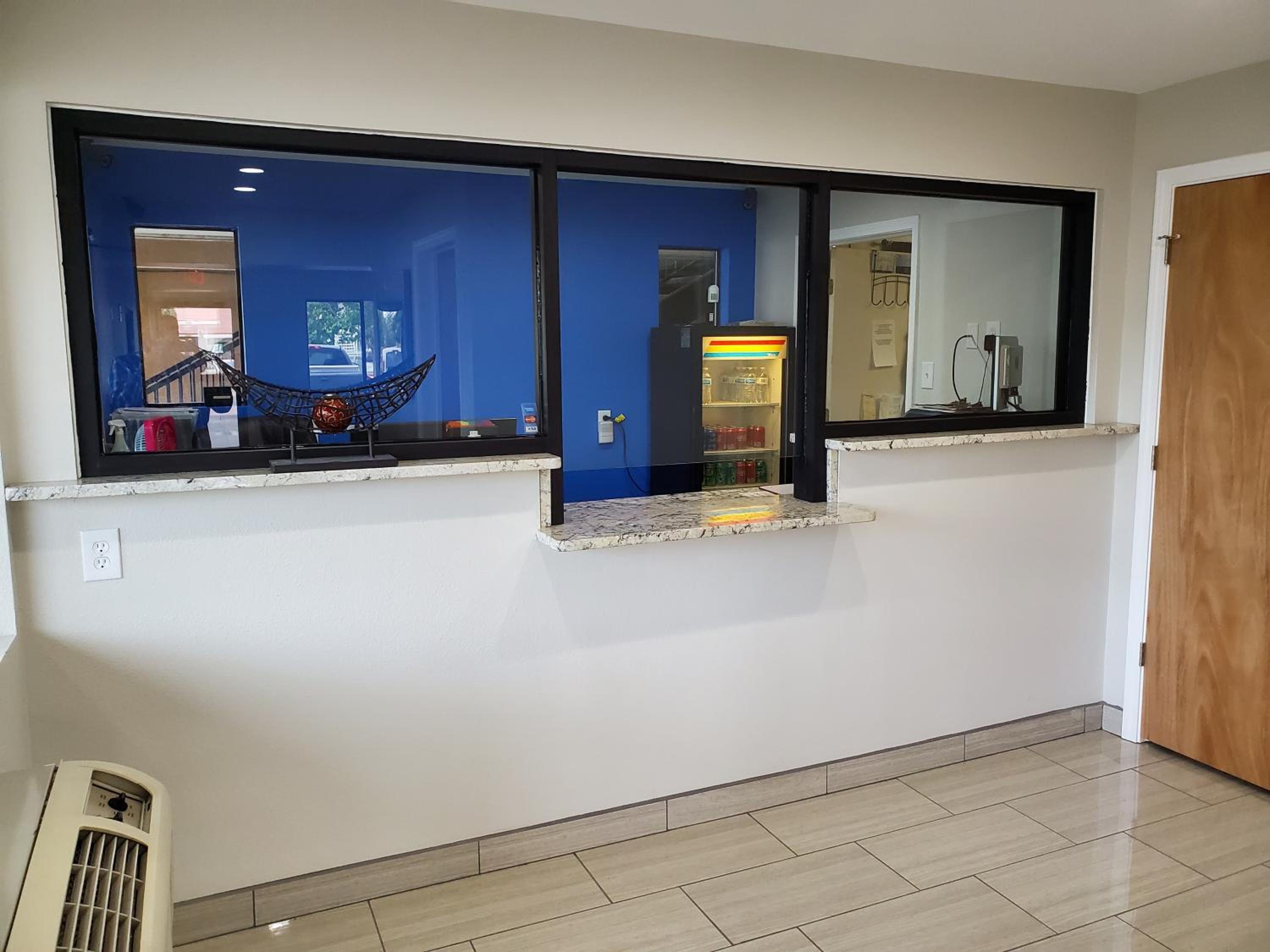 Travelodge by Wyndham Albuquerque West - photo 7