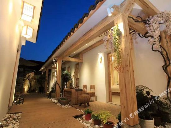 Muzi Photographic Art Design Hotel in Jiashan, People's Republic of China