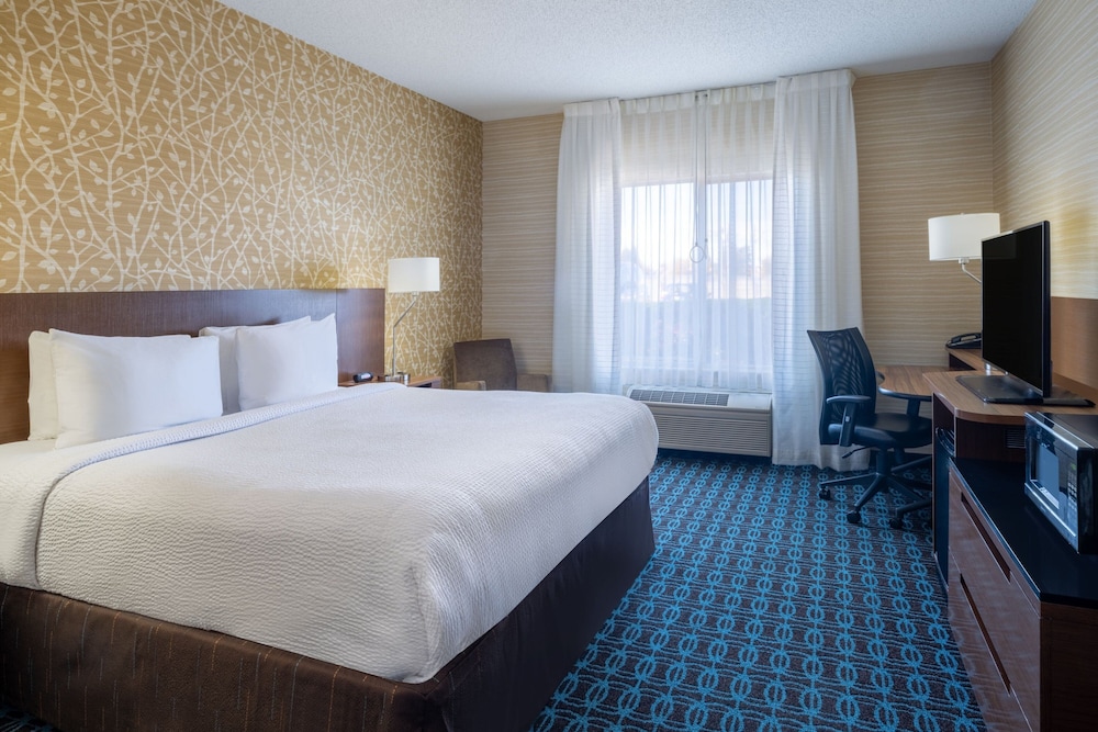 Fairfield Inn and Suites by Marriott Denver Aurora Medical Center - photo 8