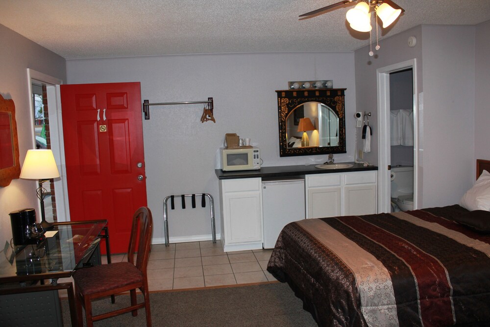 Brydan Suites - photo 22