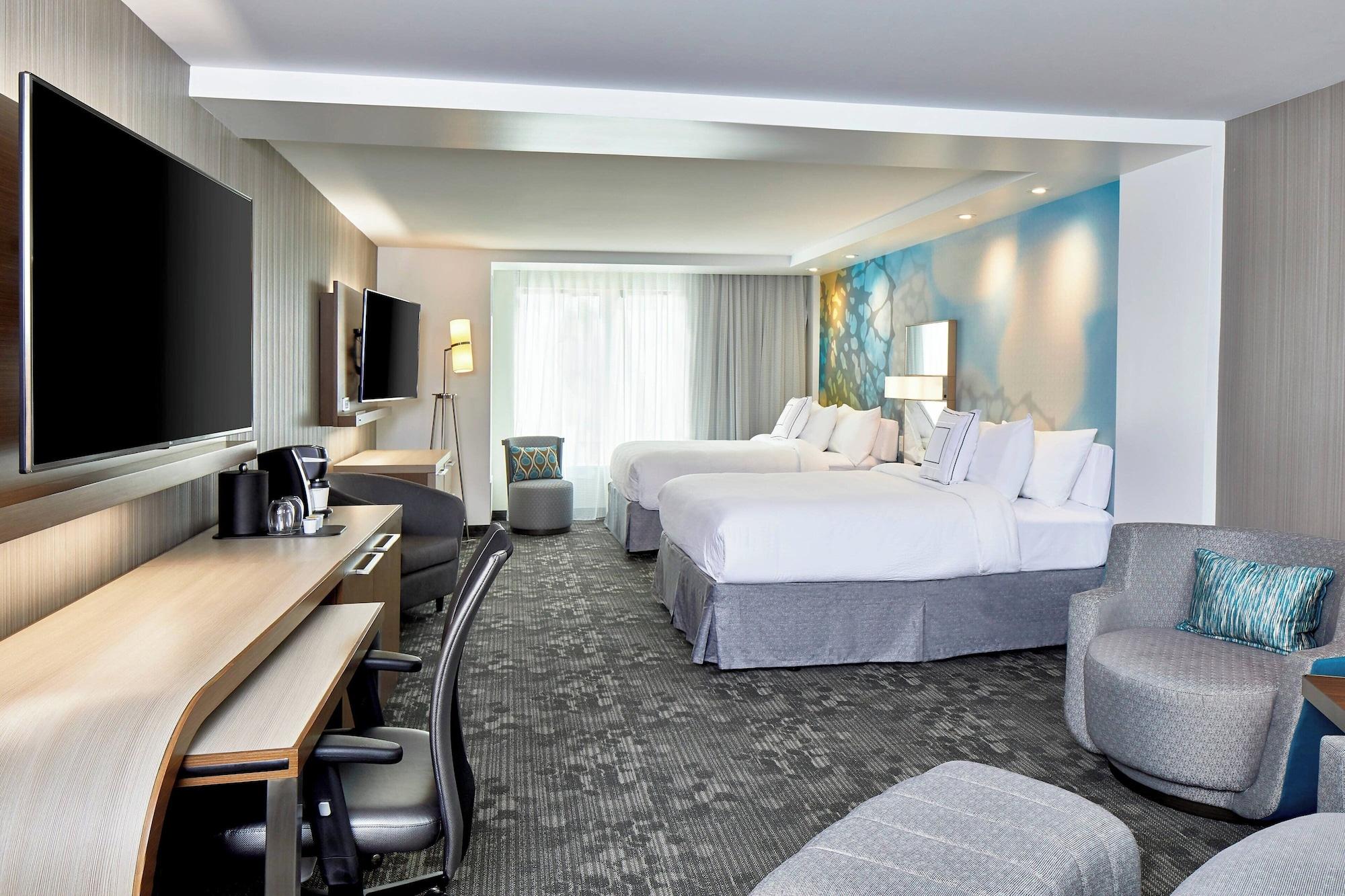 Courtyard by Marriott Baltimore Downtown McHenry Row - photo 6