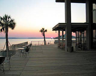 Sunset Harbor Resort