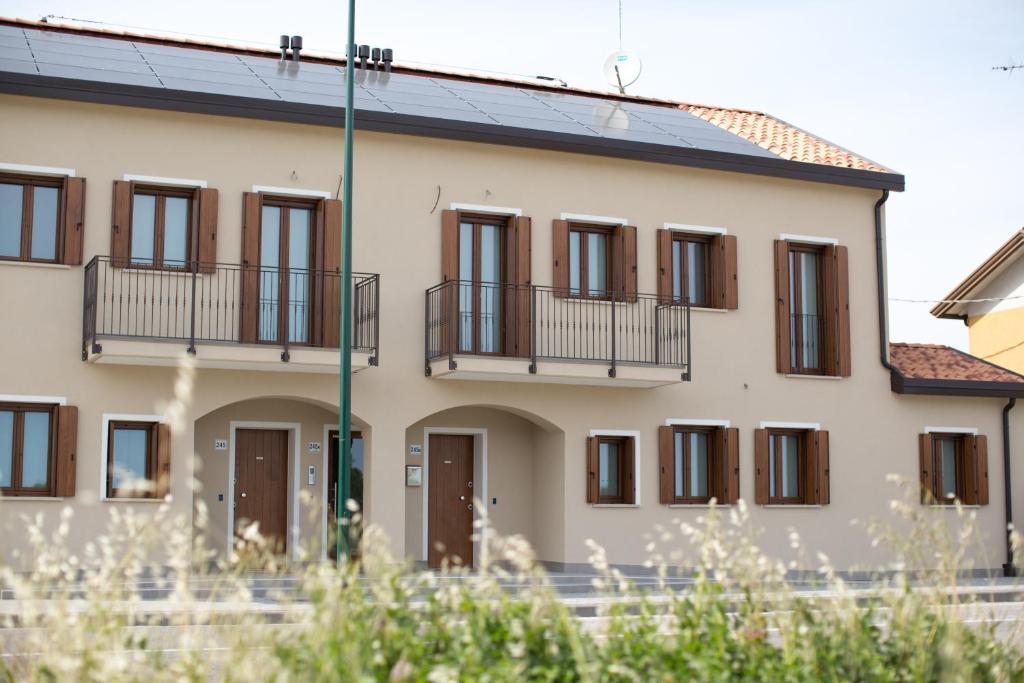 Queen Venice Fly Apartments — 5-Star Luxury Hotel in Venice, Italy
