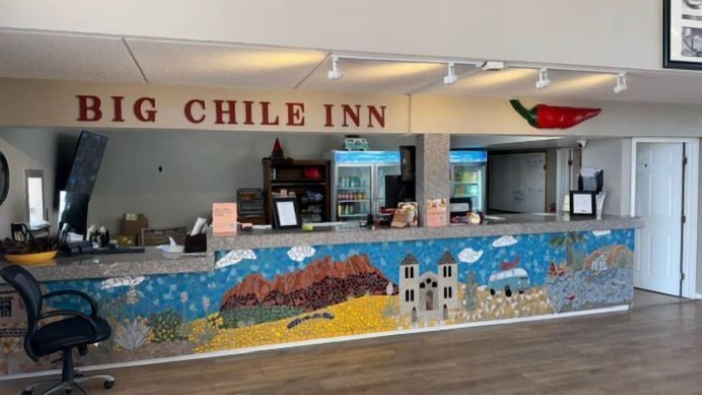 Big Chile Inn & Suites - carbon neutral hotel in Las Cruces