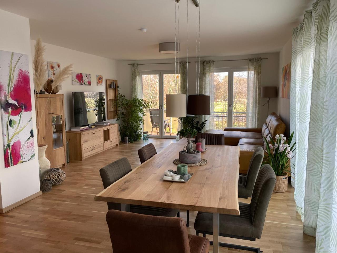 Helle Wohnung mit Balkon 120qm 4Zimmer — 4-Star Luxury Hotel in Dortmund, Germany