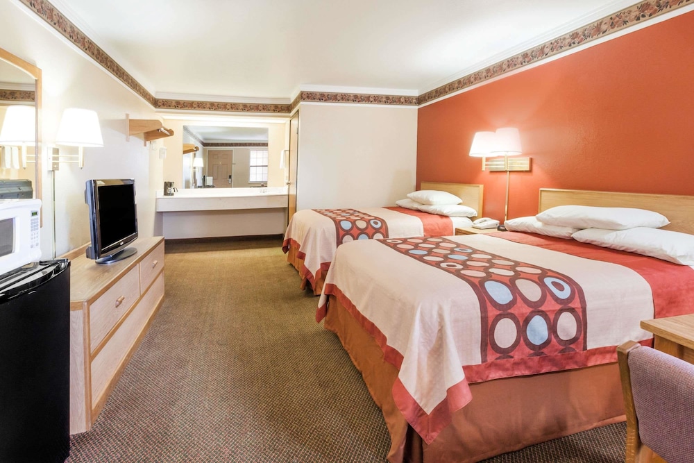 Super 8 by Wyndham Mount Vernon - photo 7
