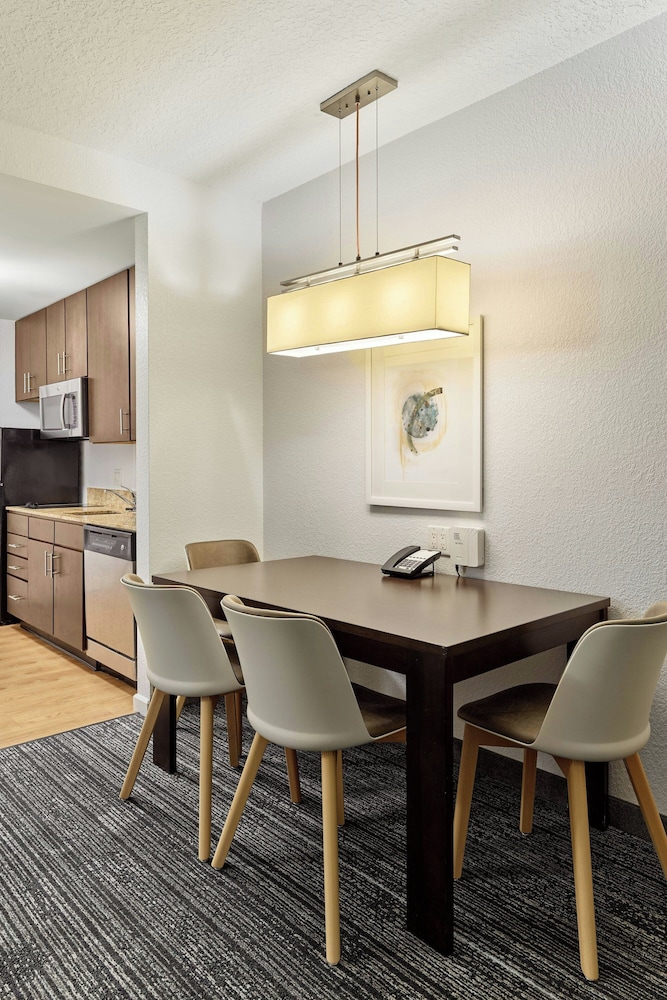 TownePlace Suites Orlando at FLAMINGO CROSSINGS Town Center Western Entrance - photo 11