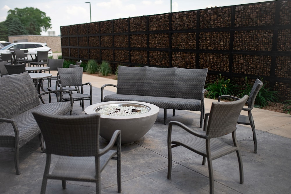 Holiday Inn Express & Suites Onalaska La Crosse Area by IHG - photo 26