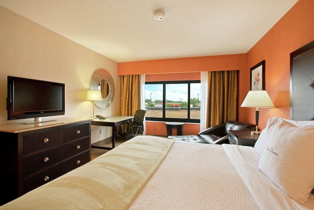 DoubleTree by Hilton Springfield - photo 11