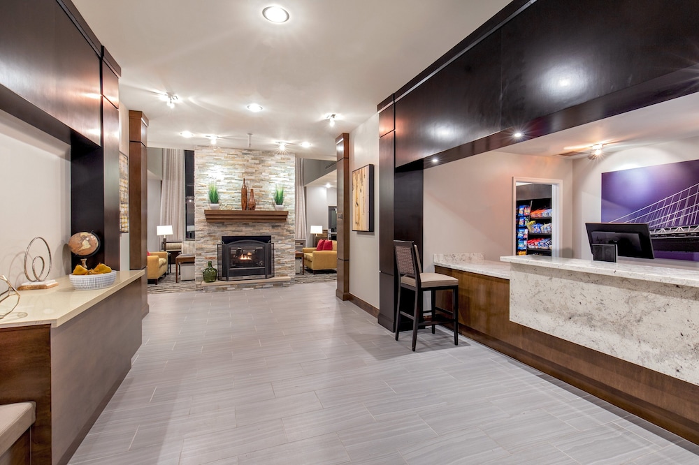 Staybridge Suites Charlottesville Airport by IHG - photo 43