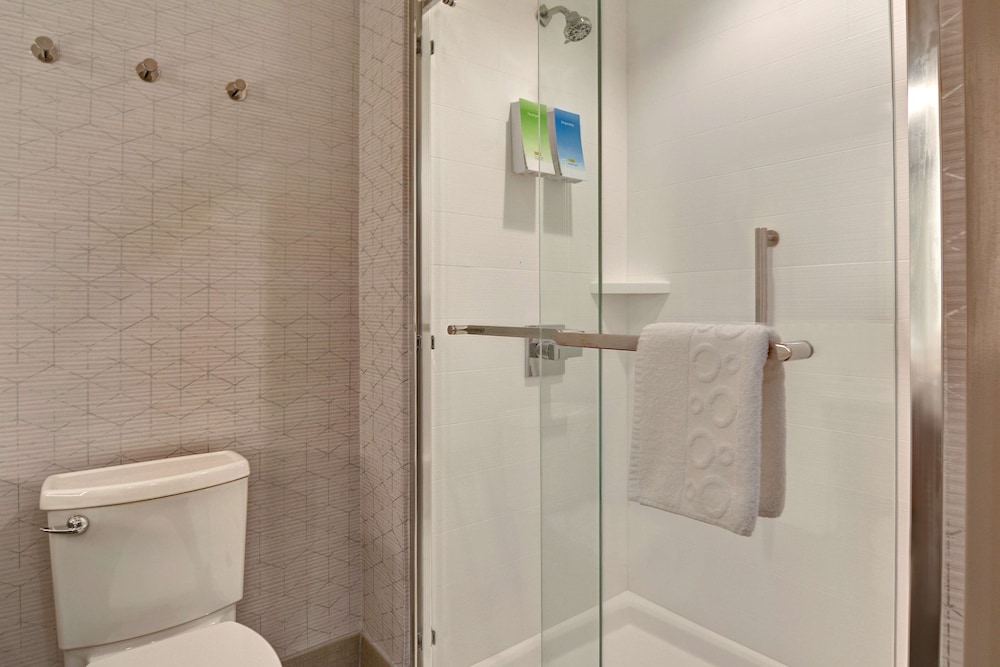 Home2 Suites by Hilton Savannah Midtown GA - photo 27