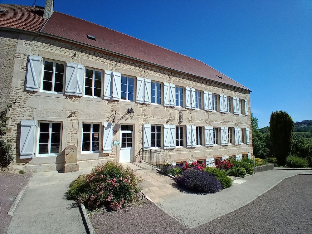 Sainte Anne - carbon neutral hotel in Langres