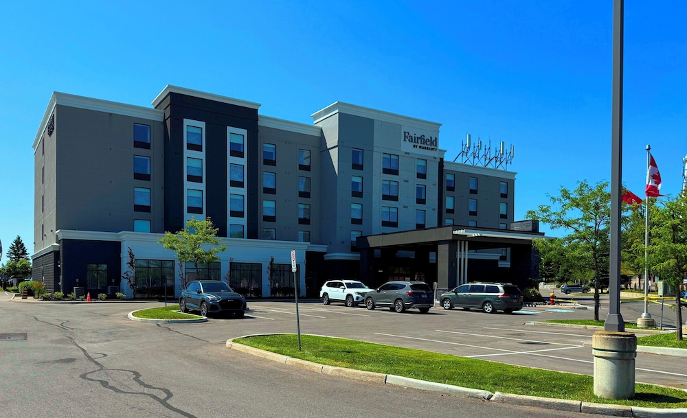 Fairfield By Marriott Inn Suites Newmarket — Newmarket