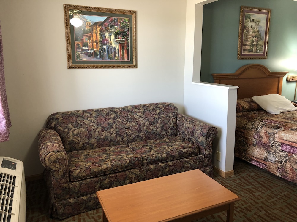 Countryside Suites - photo 8