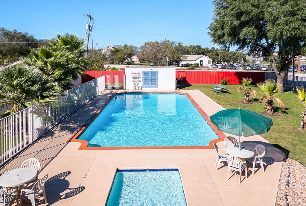 Motel 6 Round Rock TX - photo 11