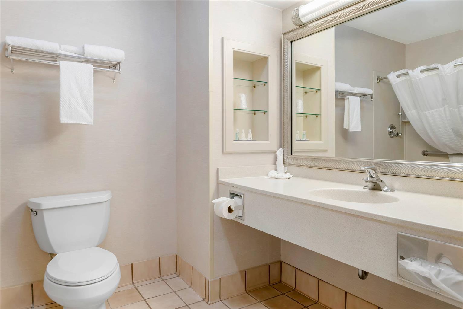 Quality Inn & Suites Monroe - photo 31