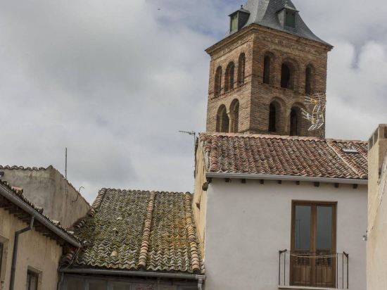 Jardin De Velarde — Segovia