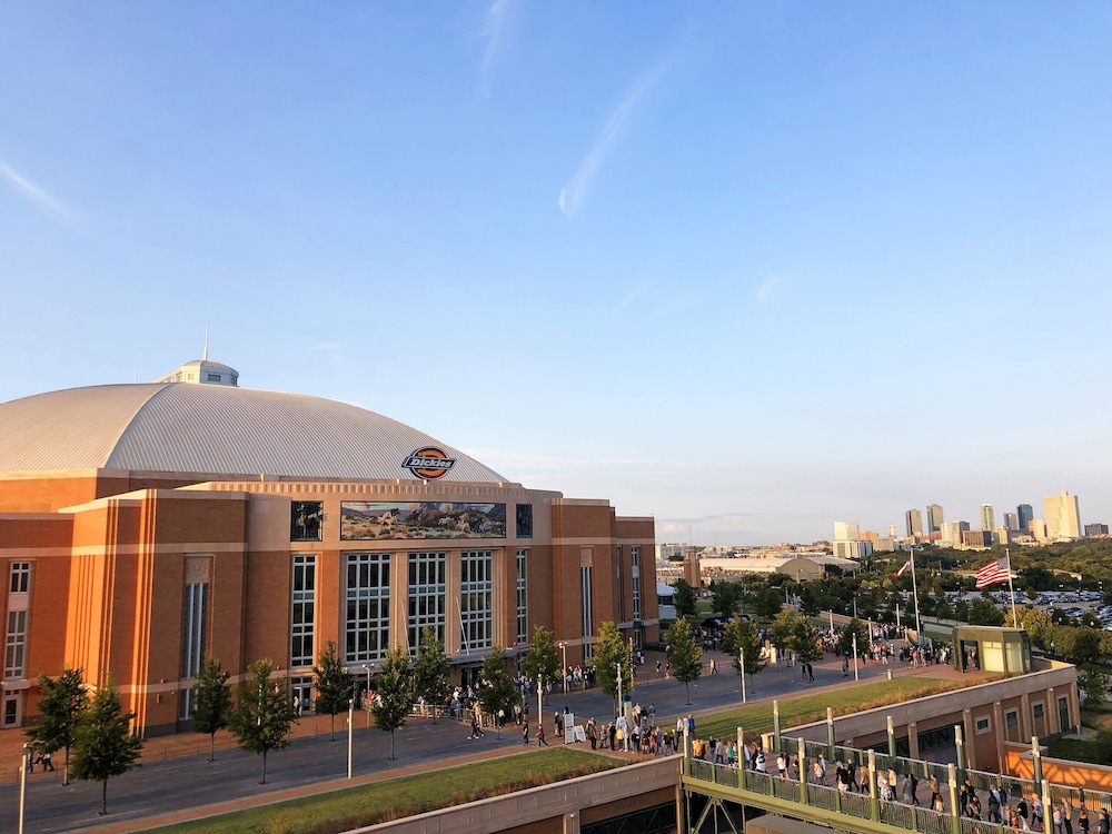 Holiday Inn Express & Suites Burleson Ft. Worth by IHG - photo 32