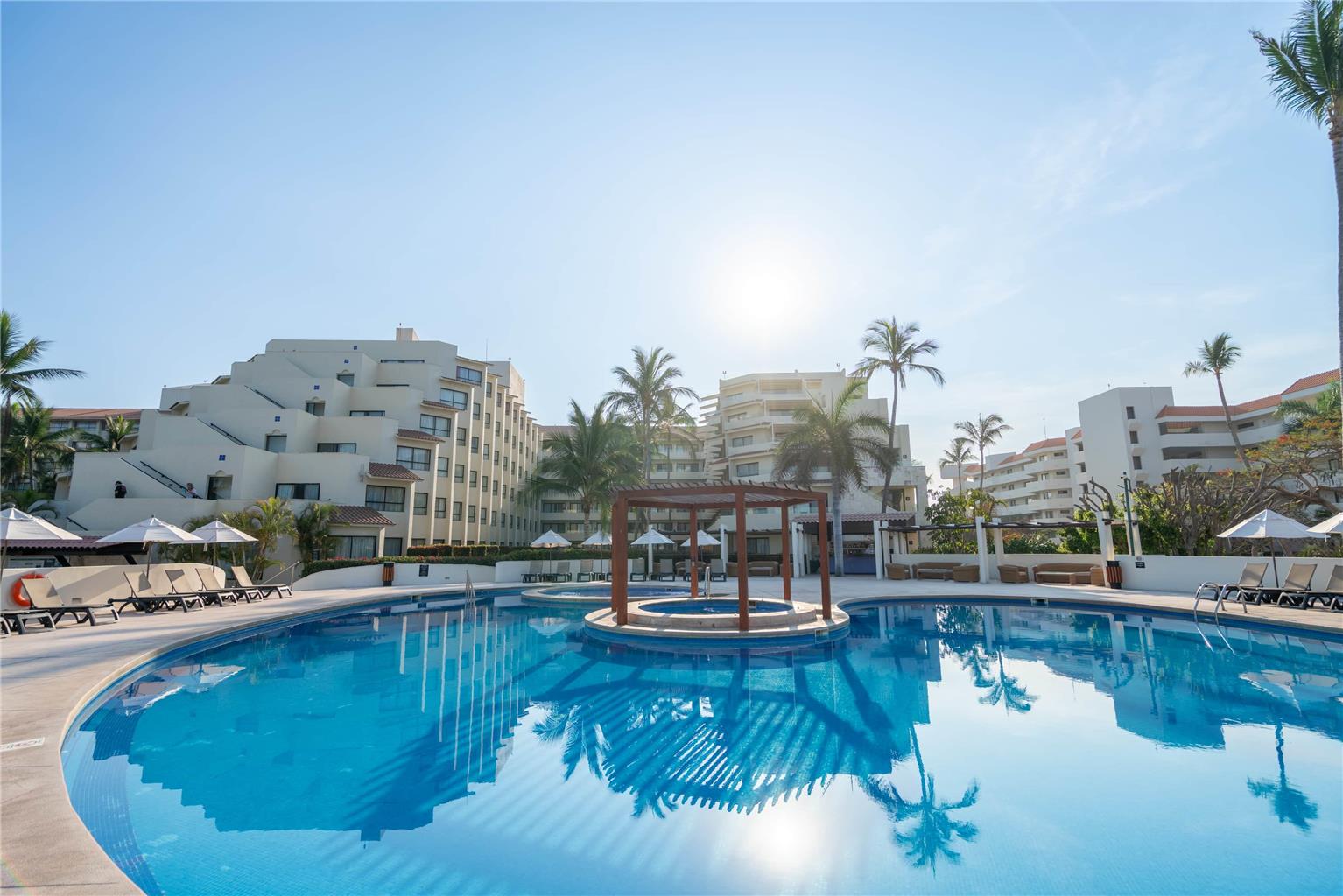 ONVALL POOL