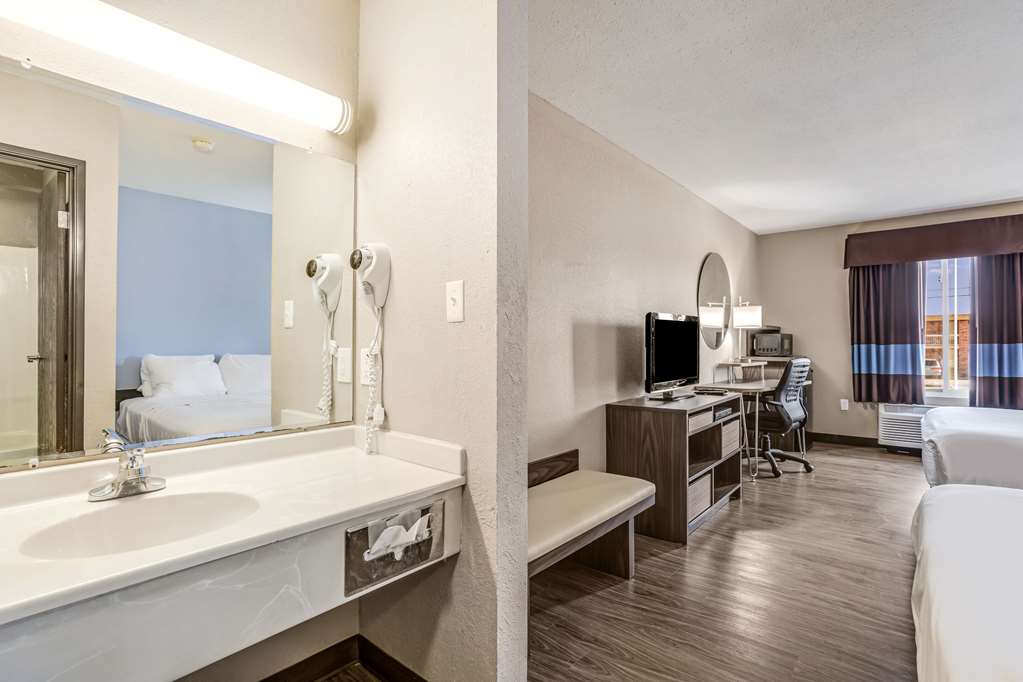 Quality Inn Calvert City Paducah East - photo 20