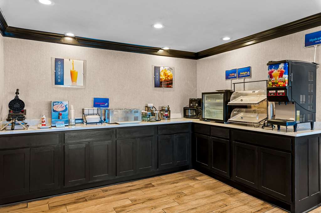 Best Western Presidential Hotel & Suites - photo 20