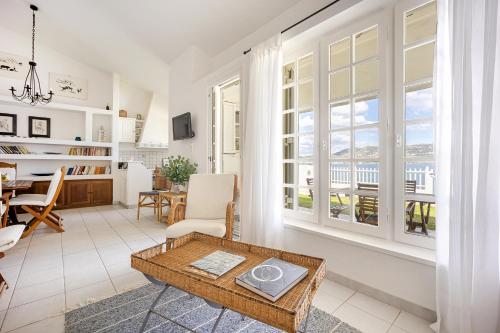 Porto Lina in Markopoulo, Greece