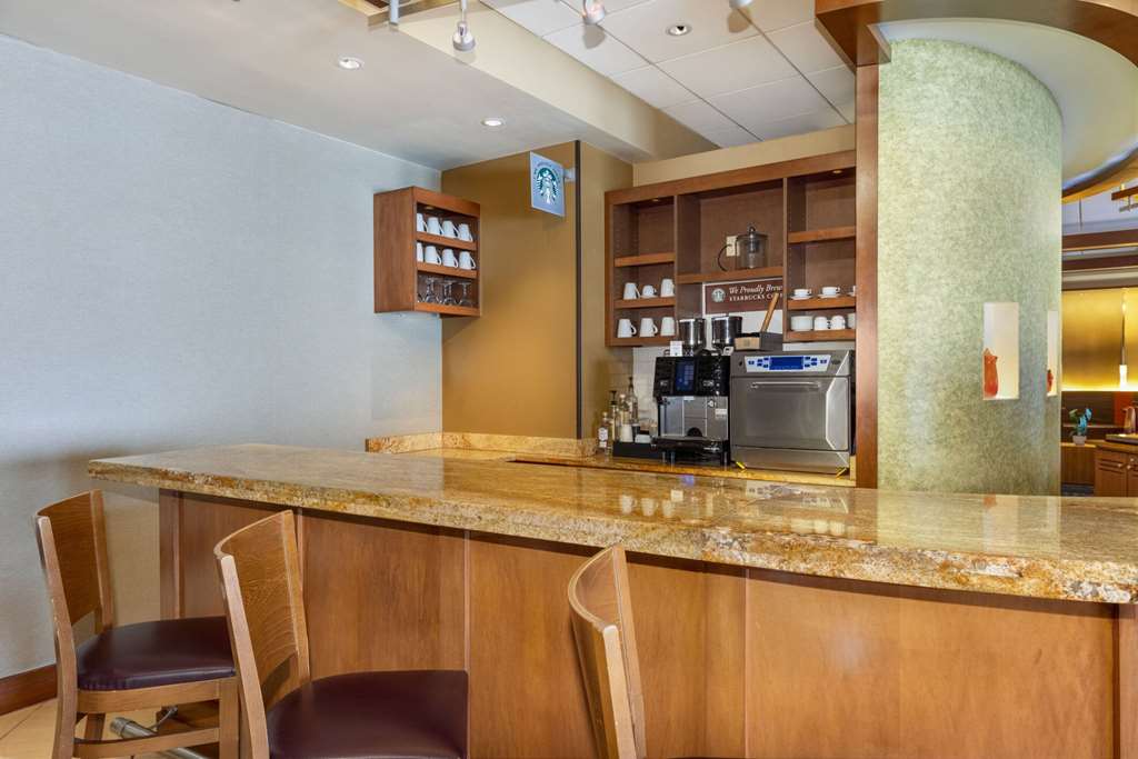 Wyndham Garden Kansas City Airport - photo 36