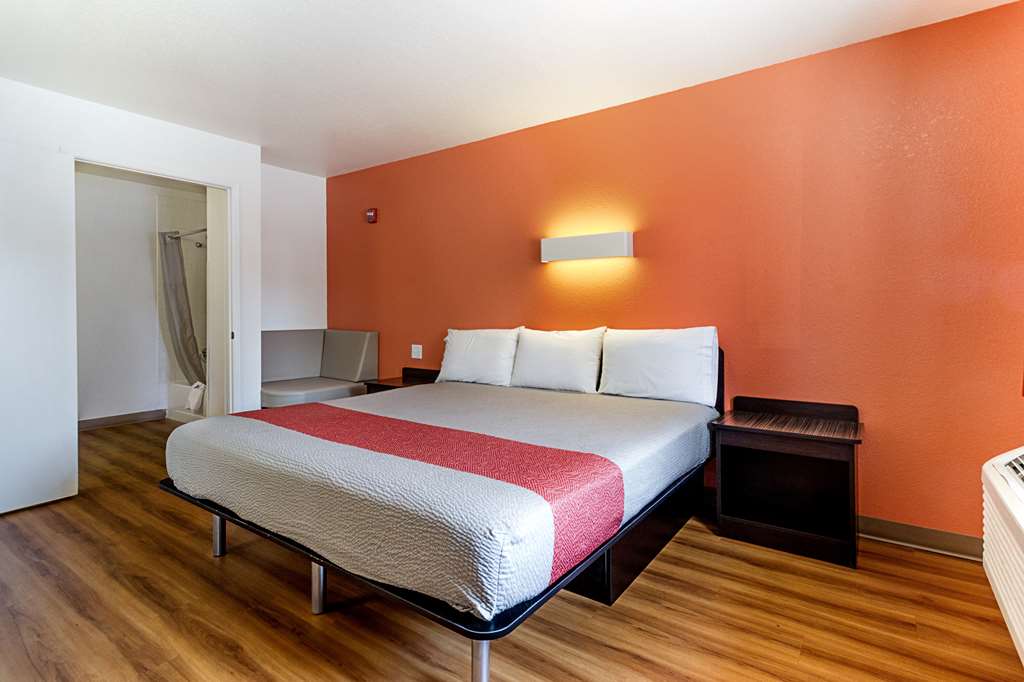 Motel 6 Fresno CA - photo 10