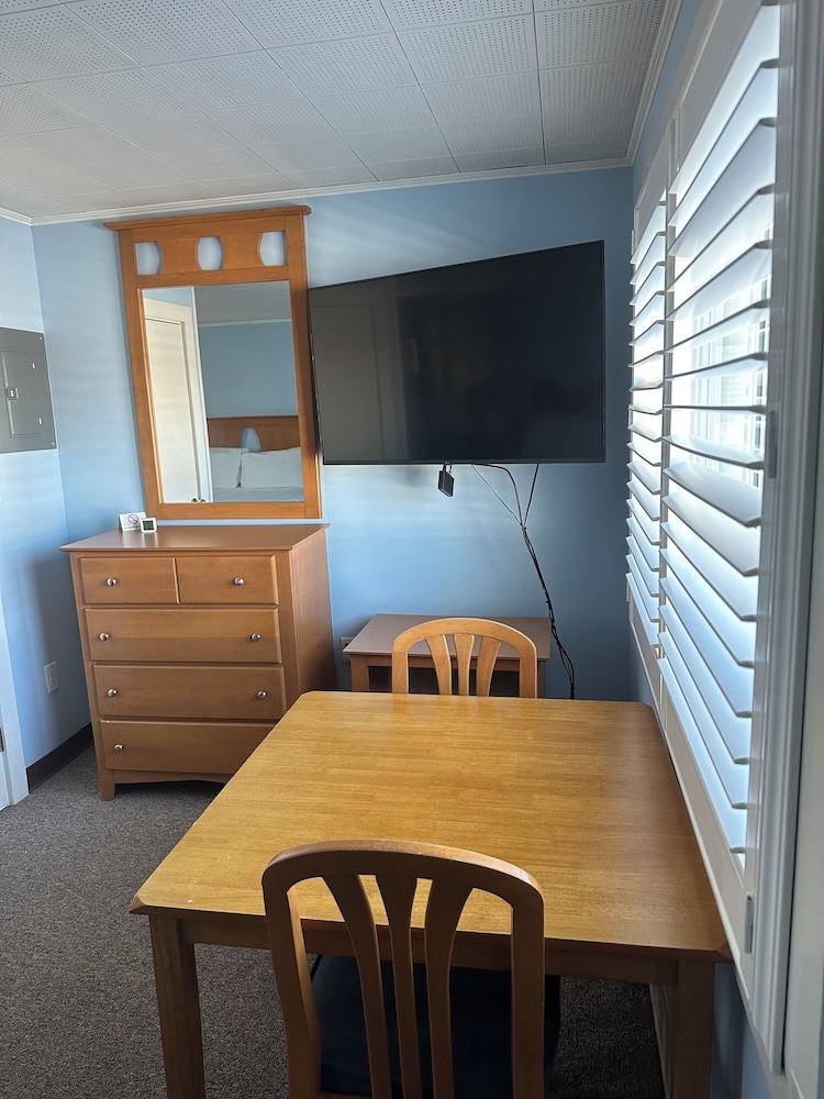 Vineyard Harbor Motel Private Beach - photo 302