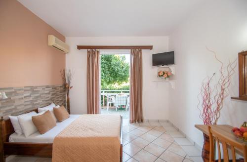 Dora Studios - carbon neutral hotel in Zakynthos