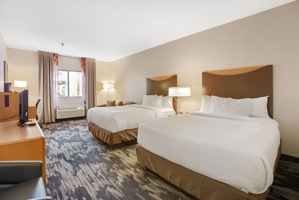 Fairfield Inn & Suites by Marriott Mobile - photo 10