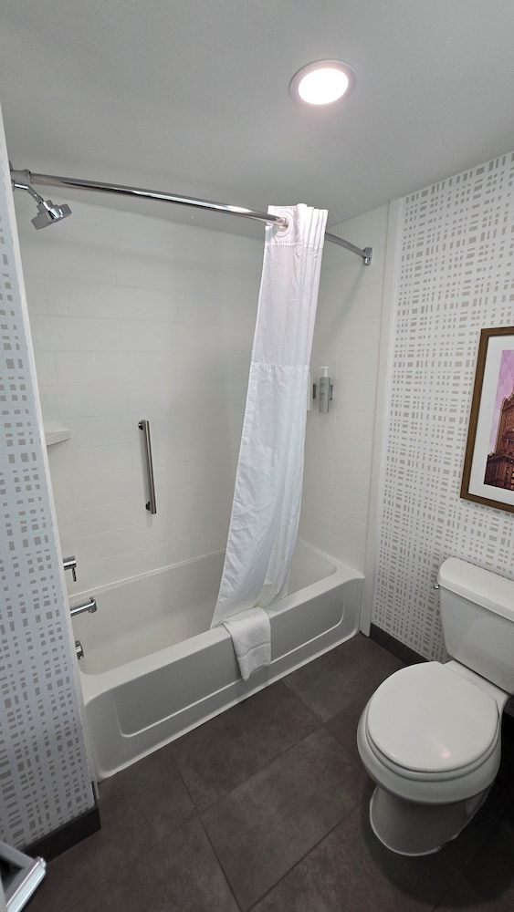Hampton Inn & Suites Chicago Deer Park - photo 32