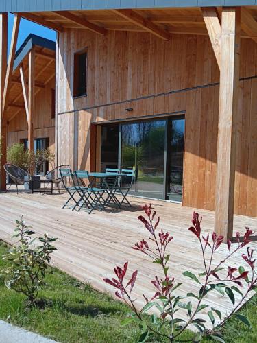 Le Spot de la Combe Gites Jurassiens — hotel in Clairvaux-Les-Lacs
