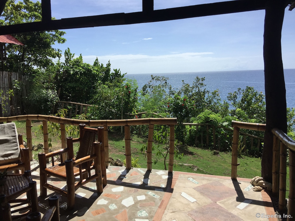 Bohol Lahoy Dive Resort — Guindulman